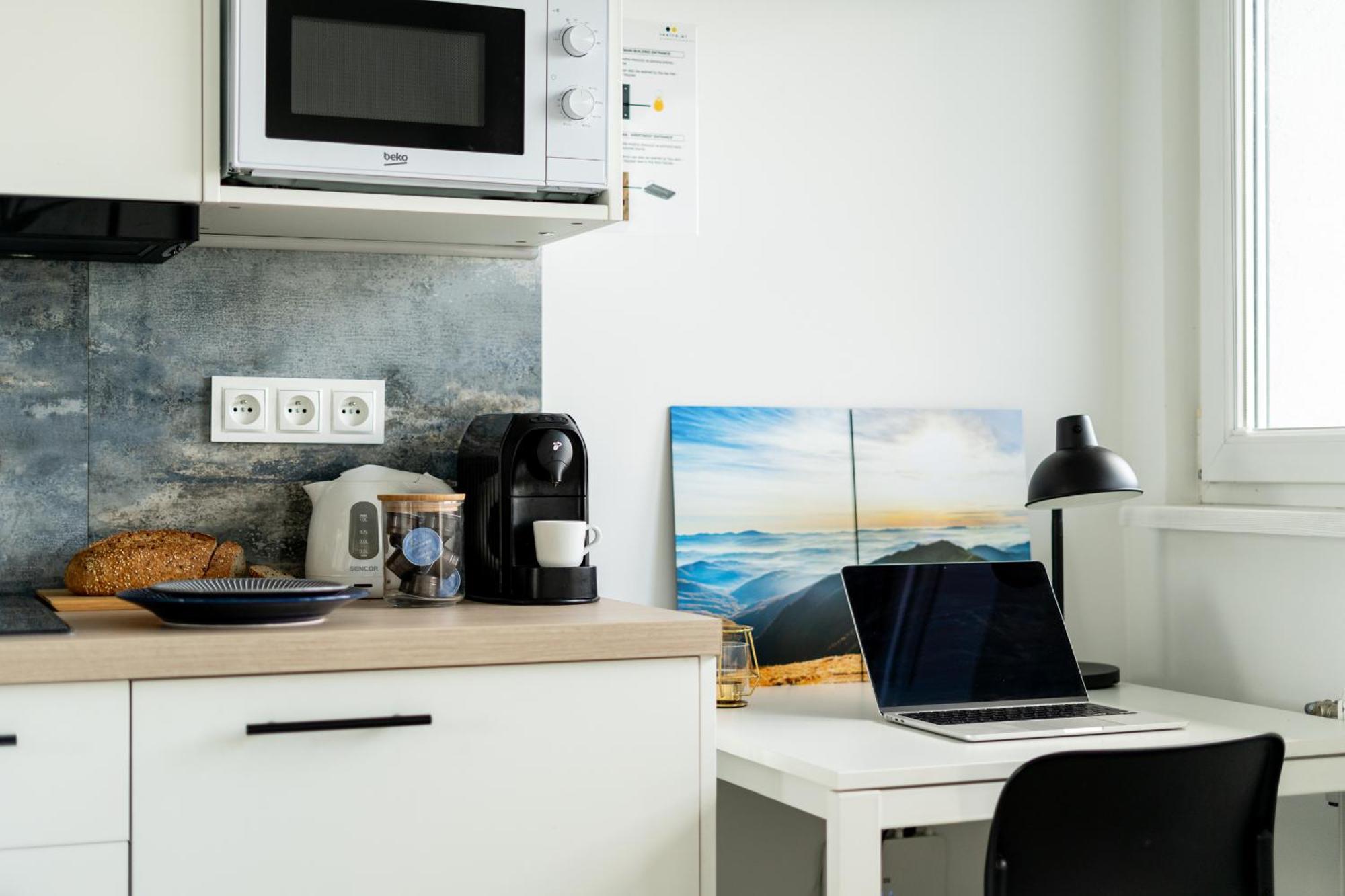 Czarnowiejska Mini Studio With Loggia Krakow Ngoại thất bức ảnh